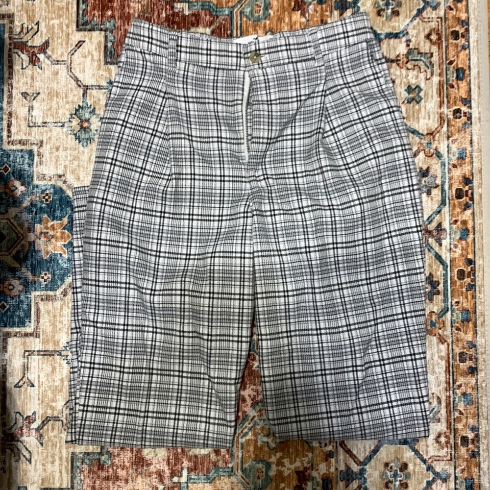 plaid pants!